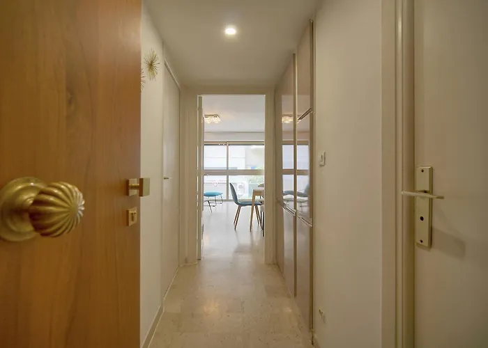 Апартаменты Frgk Massenet 'blue Riviera' Modern Comfort 1 Min From Promenade Des